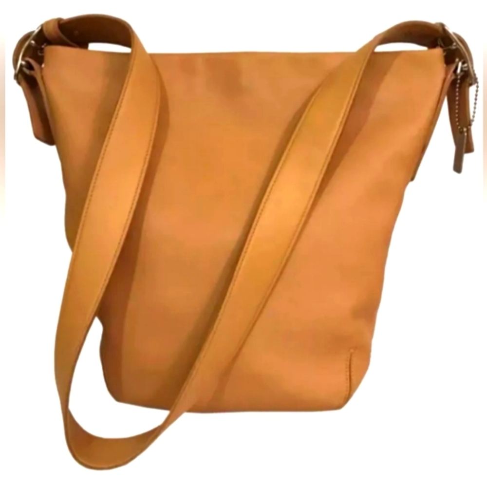 Coach SoHo Legacy Duffle Bucket Bag Britain Tan flexible leather
